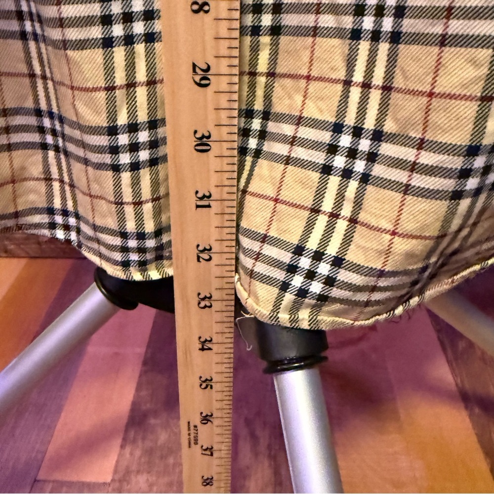 Burberry London Vintage Nova Check T-Shirt (XL) - Picture 6 of 7